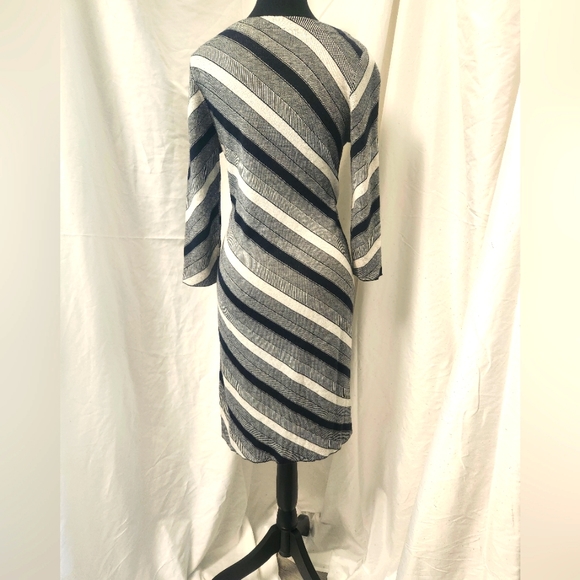 Anne Klein sweater dress - Picture 3 of 4